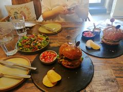 -HIGH FIVE哈福手工汉堡(桂林路店)