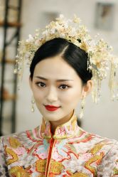 -红馆妆造(中央大街店)