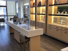 -康利眼镜·蔡司战略合作店(龙泉书房店)