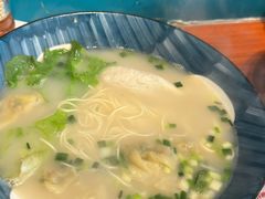 招牌黄鱼馄饨面.-老上海·金牌黄鱼馄饨面(田子坊店)