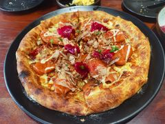 鲜三文鱼白酱披萨-O'mills Sourdough Bakery&Bistro(永嘉路店)