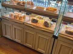 面包甜点陈列柜-新侨三宝乐西餐厅(崇文门店)