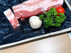 满心尝五花肉-本家韩国烤肉(青岛万象城店)