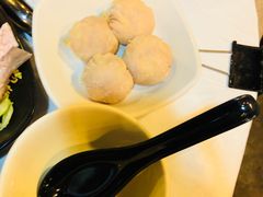 -鲜入围煮花胶鸡海鲜火锅