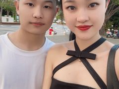 -三亚游船旅游中心(三亚鹿回头游艇游船公共码头店)