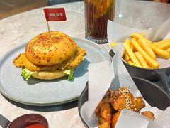 -必胜客(上海新南方商城PH店)