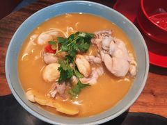 泡椒牛蛙面-面上有光
