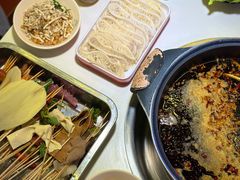 红锅-钢管厂五区小郡肝串串香(蜀都万达店)