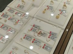 -华夏典当行(龙德广场店)