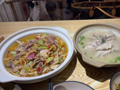 -叁煨蹄花·下饭盐帮菜(人民广场店)