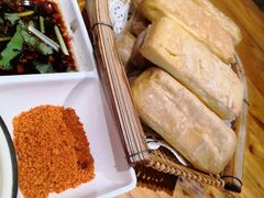 -老滇山寨•云南特色菜•地方菜•民族风情歌舞表演(金碧店)