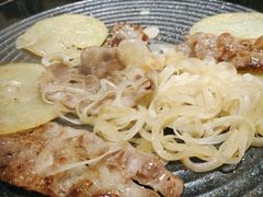 -三国惹火烤肉·中日韩烤肉集合店(百草路店)