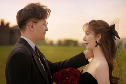 -雪中彩影婚纱摄影·微光艺术中心