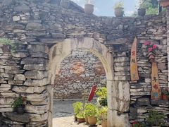 -高荡千年布依古寨旅游景区