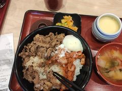 韩国泡菜牛丼-食其家·牛丼咖喱(中山公园地铁站店)