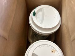 -星巴克(青岛火车北站候车大厅店)