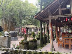 -土砂锅生态山庄·非遗砂锅雅鱼