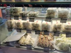 -白玉兰食品甜凤店(合生汇店)