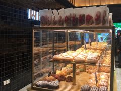 面包甜点陈列柜-原麦山丘(天津天河城店)