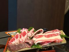 -铭牛烧肉·和牛海鲜自助(高新月牙湖店)