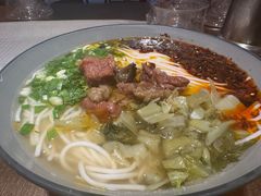 红烧牛肉米线-最昭通一品黄牛小肉串(新迎店)