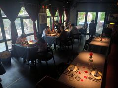 -弦月窗LUNETTE BY AMANDA(复兴路店)