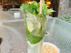 -广州中心皇冠假日酒店·汇点大堂吧