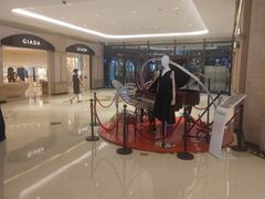 -梅龙镇广场