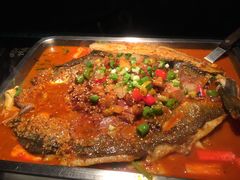 -鸣记脆皮烤鱼·海鲜烤鱼(三八广场店)