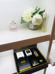 -美肤盾祛痘·问题肌头疗管理中心