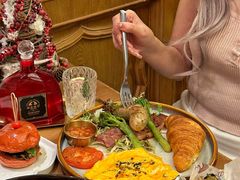 -秘密旅行Bonjour(黑金冠 江南西店)