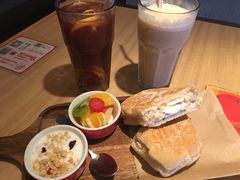 -必胜客(机场路店)