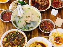-中和裴氏蹄花(府河路店)
