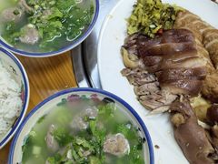 -明姨仔潮汕美食·碳炉猪脚·汕尾牛腩饭·起片鸡煲(起义路店)