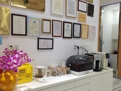 -雅悦齿科(顾村公园店)