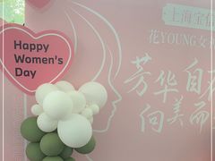 -上海宝信宝马4S店