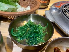 十道正宗韩国小菜-金顺韩式烤肉·网红烤肉店(广利路店)