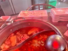-罗二娘·鲜切牛自助火锅(罗湖东门步行街店)
