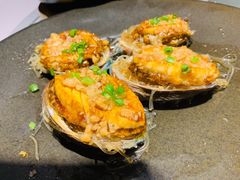 蒜蓉粉丝蒸鲍鱼-维园悦谱·海派家常菜(乌鲁木齐南路店)