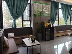 -半岛宠物医院24小时(西派城店)