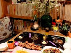 -月亮眼花园餐厅书吧酒吧