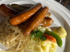 -LENBACH兰巴赫西餐啤酒坊(大连东港店)