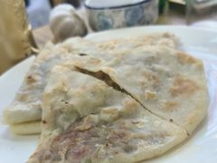 -溢心园香河肉饼总店