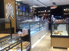 面包甜点陈列柜-御蝶坊生日蛋糕KNAC(创业店)