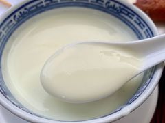 香滑凤凰奶-周大娘牛乳(旧寨古村总店)