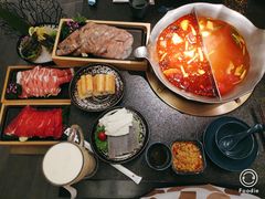 -湊湊火锅·茶憩(打浦桥日月光店)