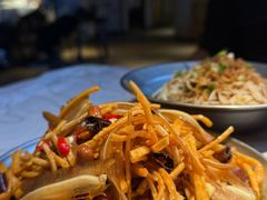 -巴厘龙虾·榜首油焖大虾(音乐学院·沿江酒馆店)