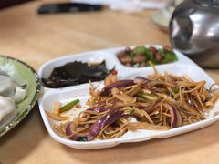 -乡府肉丁水饺(环山路店)