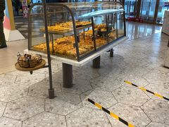 面包甜点陈列柜-面包新语(上地华联店)