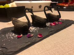 黑天鹅榴莲酥-解香楼(八盘岭路店)